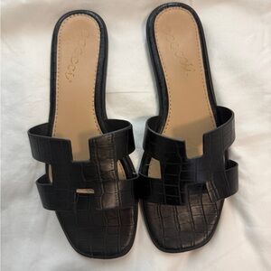 CCOCCI Black Croc-Patterned Slide Sandals